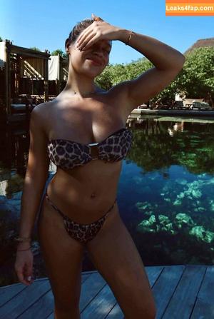 Molly Rainford photo #0295