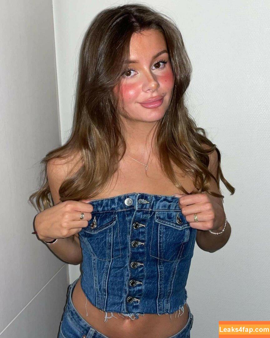 Mollyexclusive / itsmollyoffical / itsmollyofficial leaked photo photo #0011