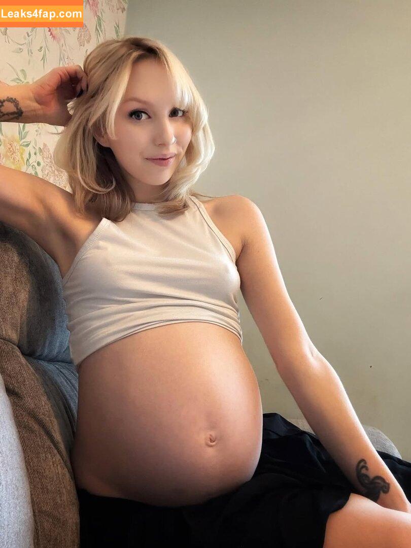 mollyminx22 / https: / itsonlymolly22 leaked photo photo #0001