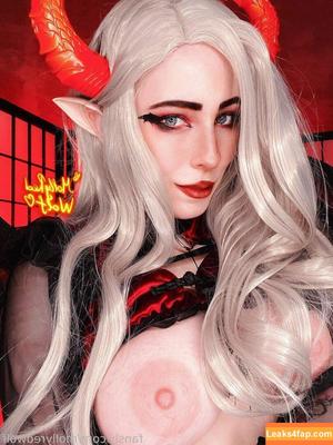 MollyRedWolf photo #0009