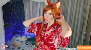 MollyRedWolf photo #0313