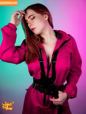 MollyRedWolf photo #0469