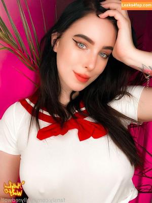 MollyRedWolf photo #0568