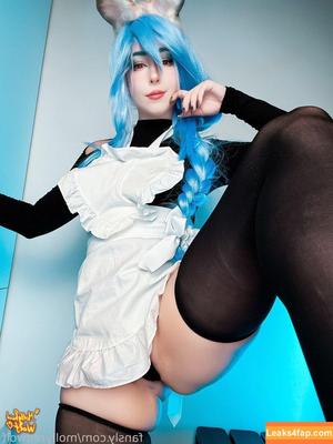 MollyRedWolf photo #1219