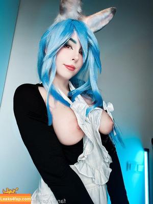 MollyRedWolf photo #1237