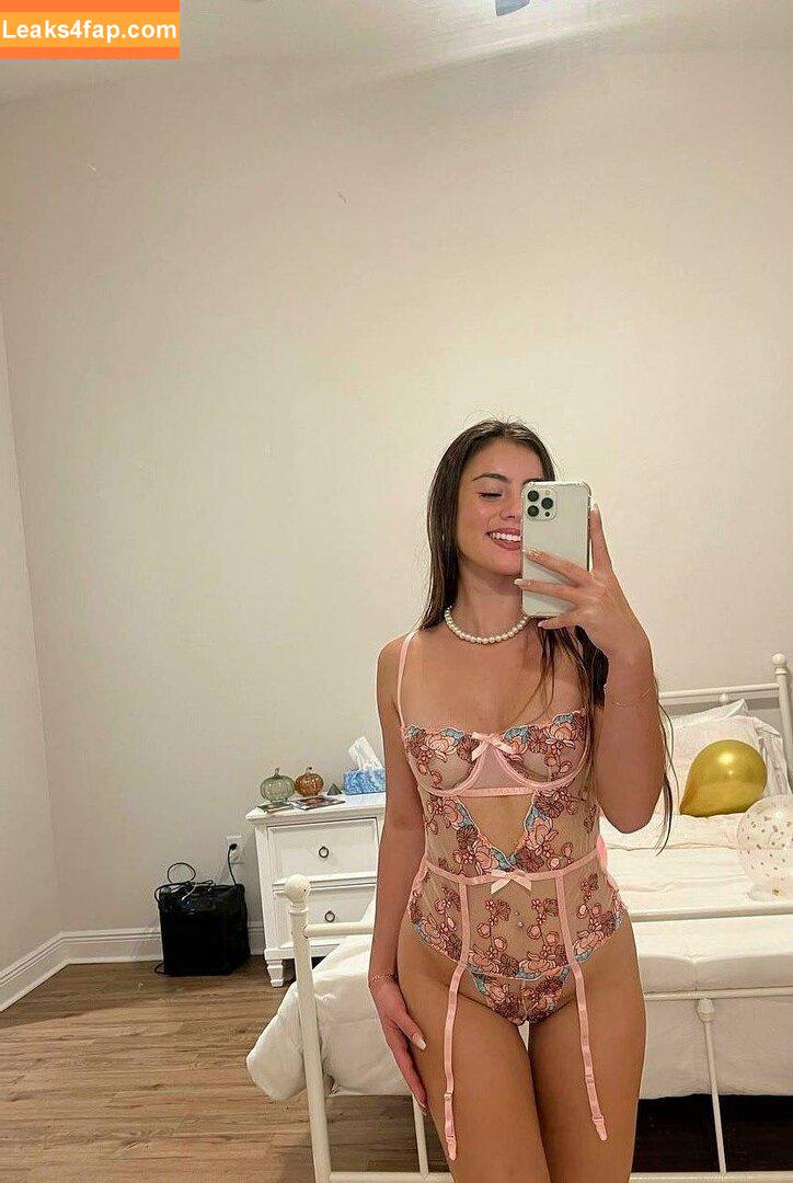 mollyyberglundss /  leaked photo photo #0004