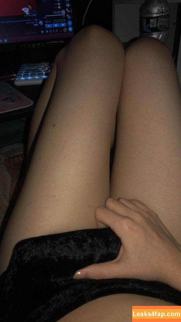 mollzba11z / meowllymeow / mollsba11s leaked photo photo #0017