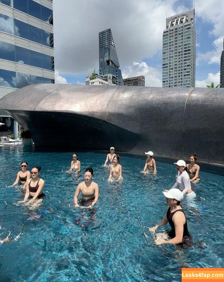 momeam /  leaked photo photo #0014