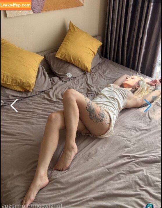 Momjesus / momjeesus / momjesuss leaked photo photo #0040