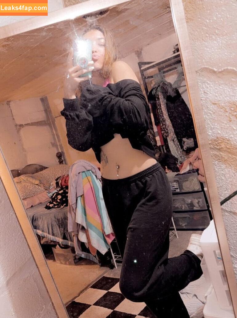 momma0000 / model_kay2019 leaked photo photo #0001