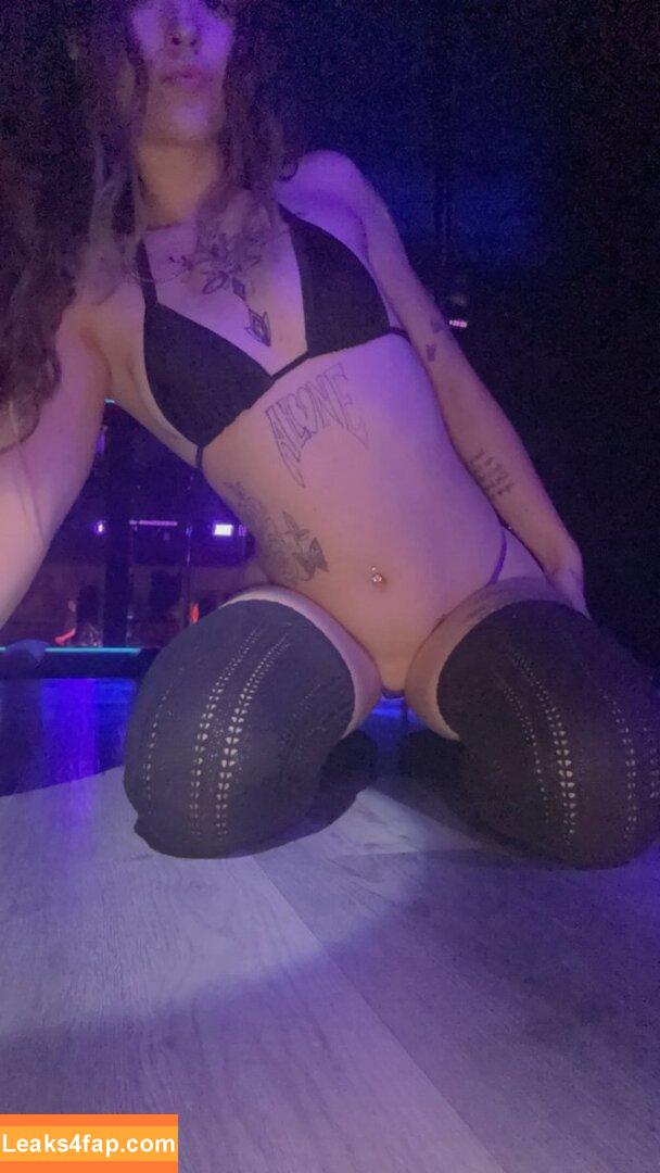 momma0000 / model_kay2019 leaked photo photo #0009