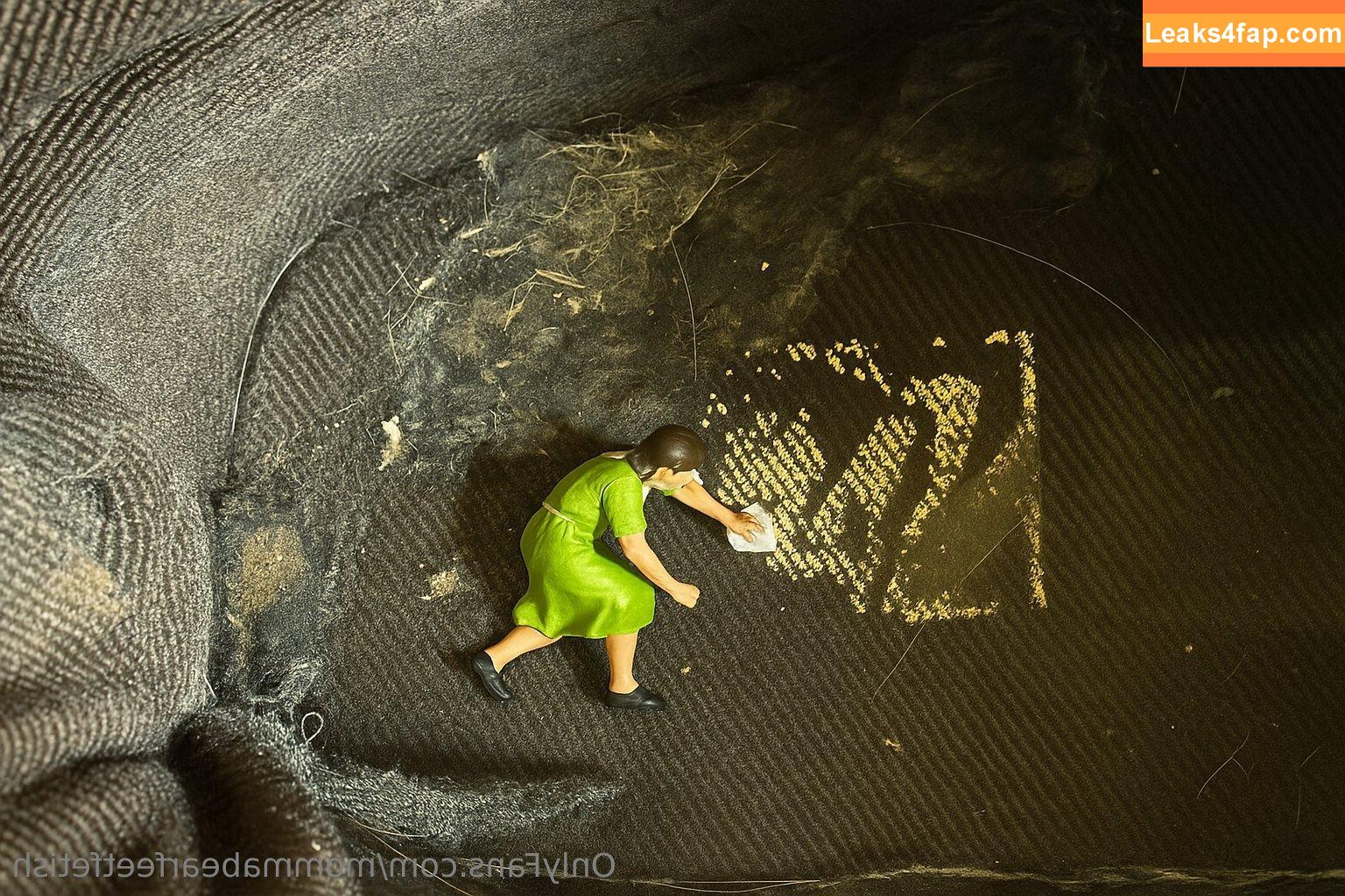 mommabearfeetfetish /  leaked photo photo #0011