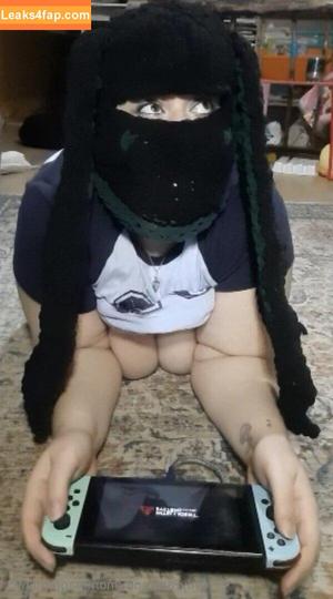 mommagremlin95 photo #0004