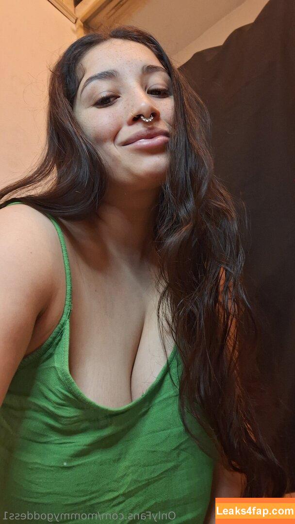 mommygoddess1 /  leaked photo photo #0026