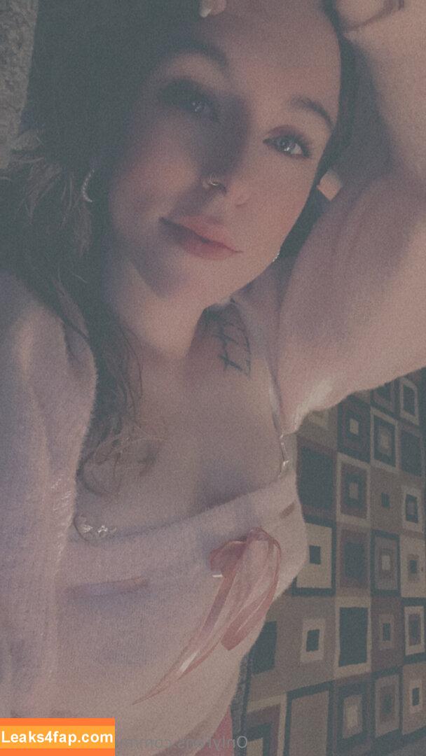 mommymarie32 / misslilstrutz leaked photo photo #0016