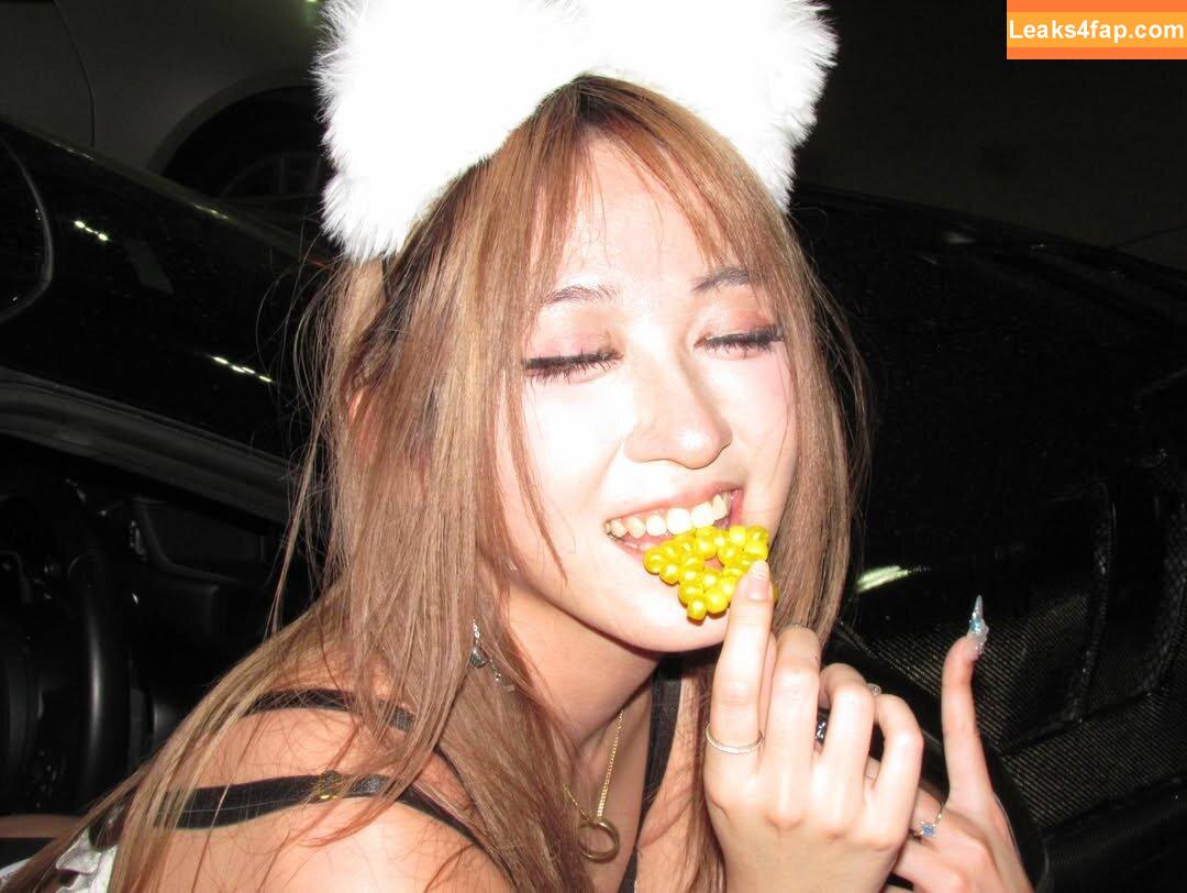 momo_.sune /  leaked photo photo #0002