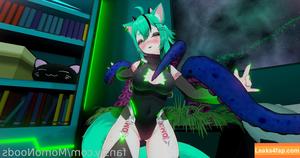 MomoMischief photo #0029