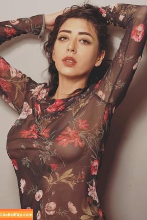 Mon Valenzuela photo #0047