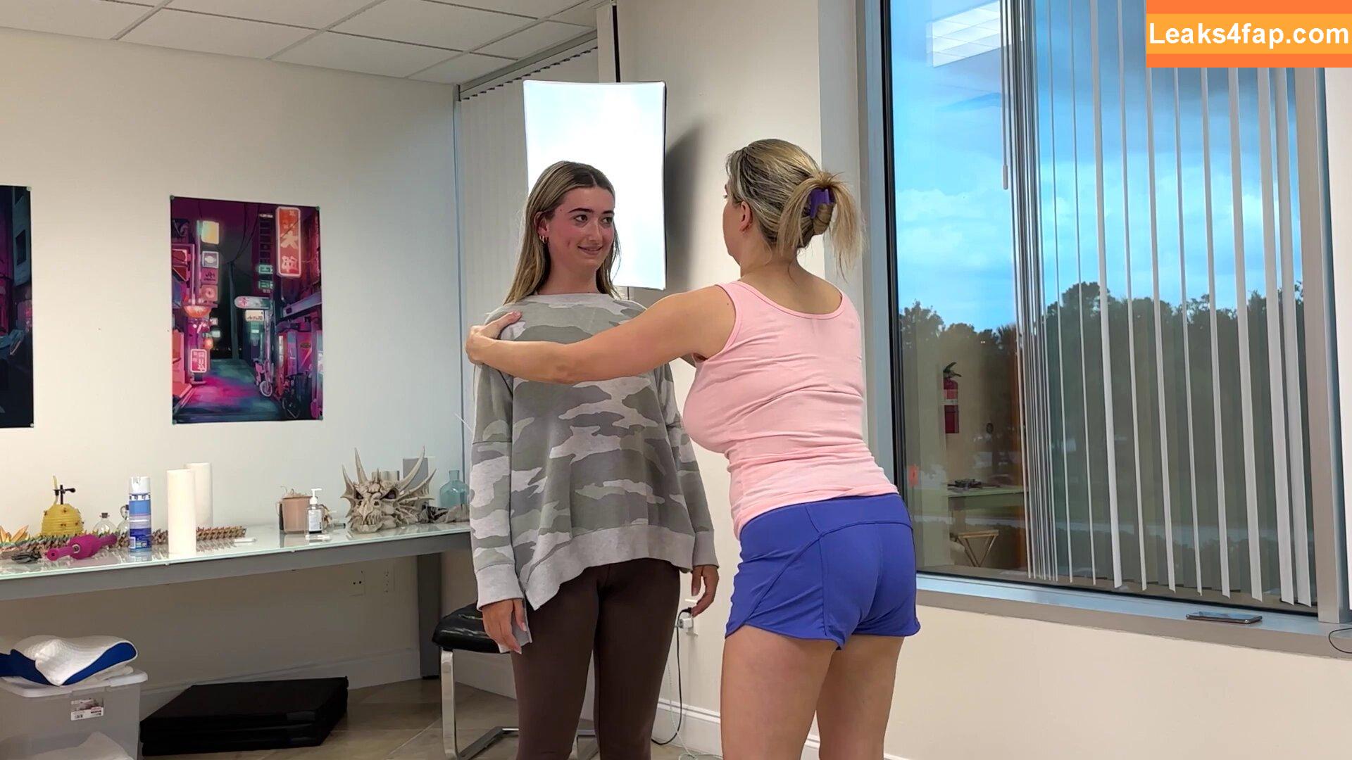 Mondragon Chiropractic / Brenda Mondragon / chiro_dragon leaked photo photo #0042