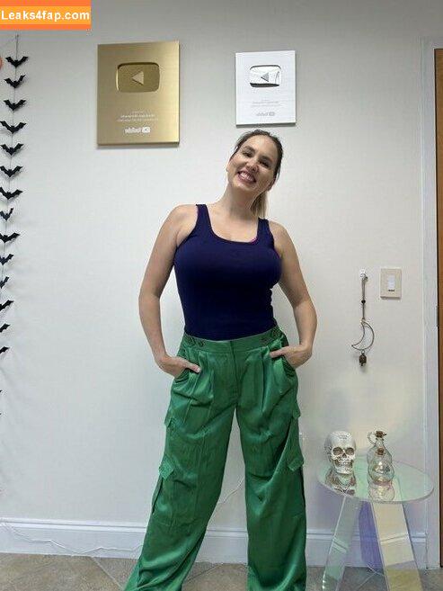 Mondragon Chiropractic / Brenda Mondragon / chiro_dragon leaked photo photo #0078