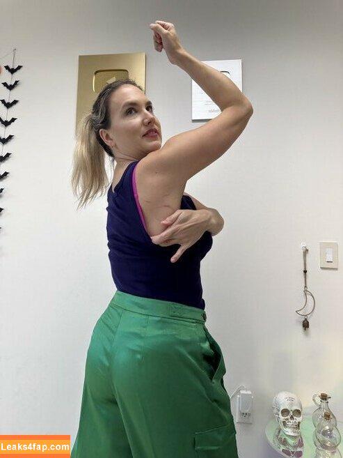 Mondragon Chiropractic / Brenda Mondragon / chiro_dragon leaked photo photo #0079