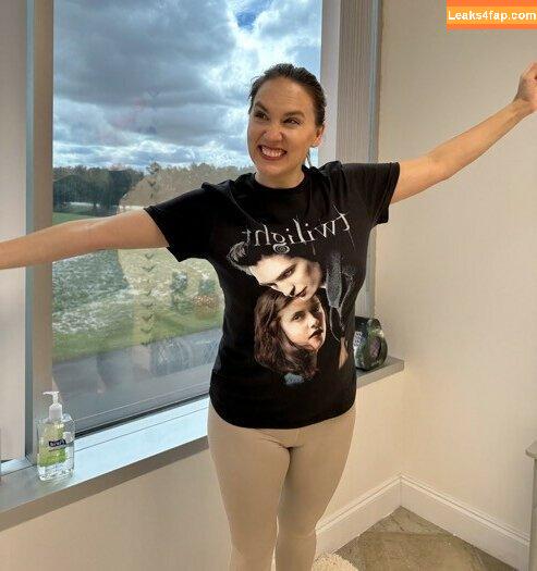 Mondragon Chiropractic / Brenda Mondragon / chiro_dragon leaked photo photo #0081