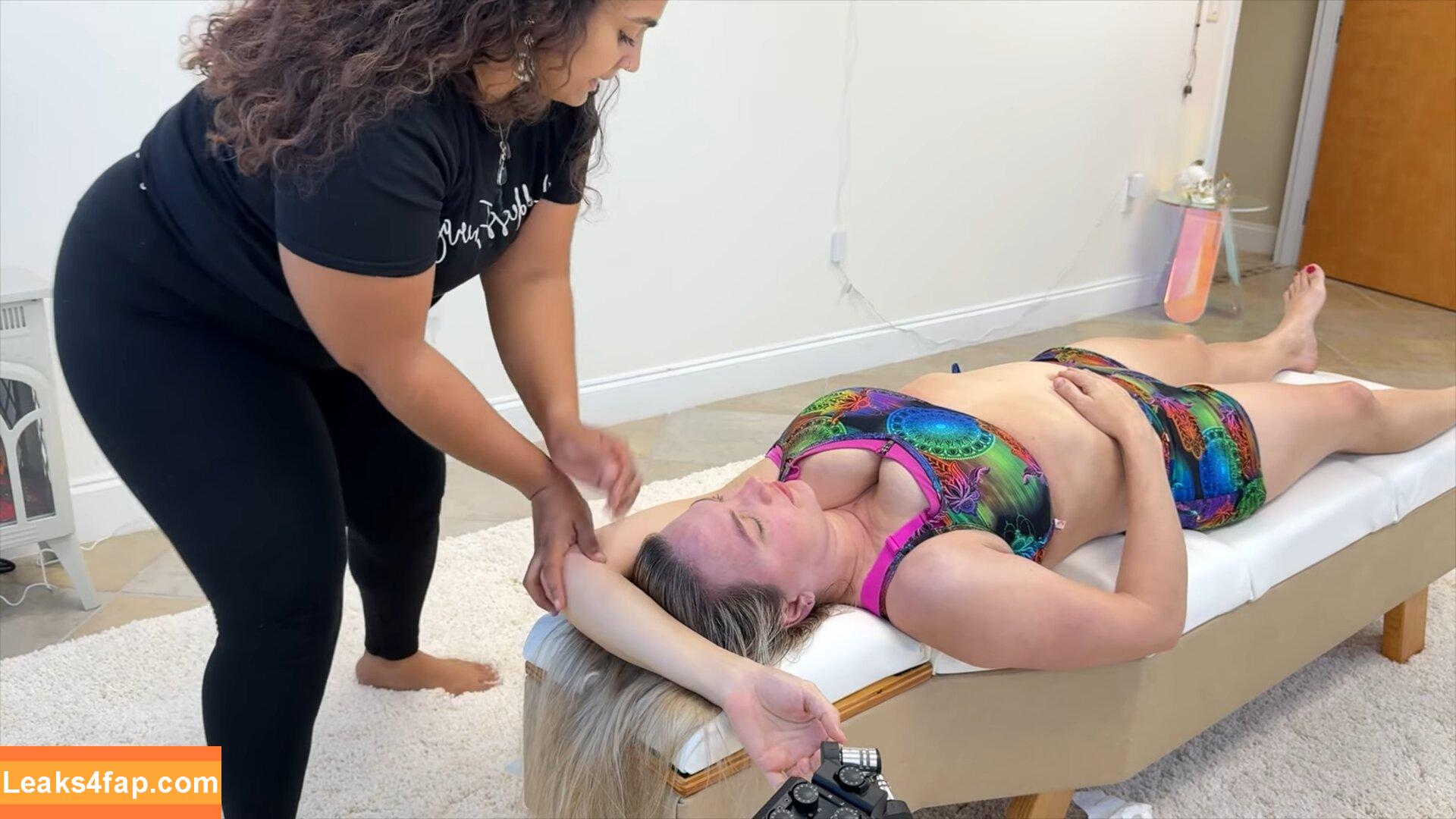 Mondragon Chiropractic / Brenda Mondragon / chiro_dragon leaked photo photo #0128