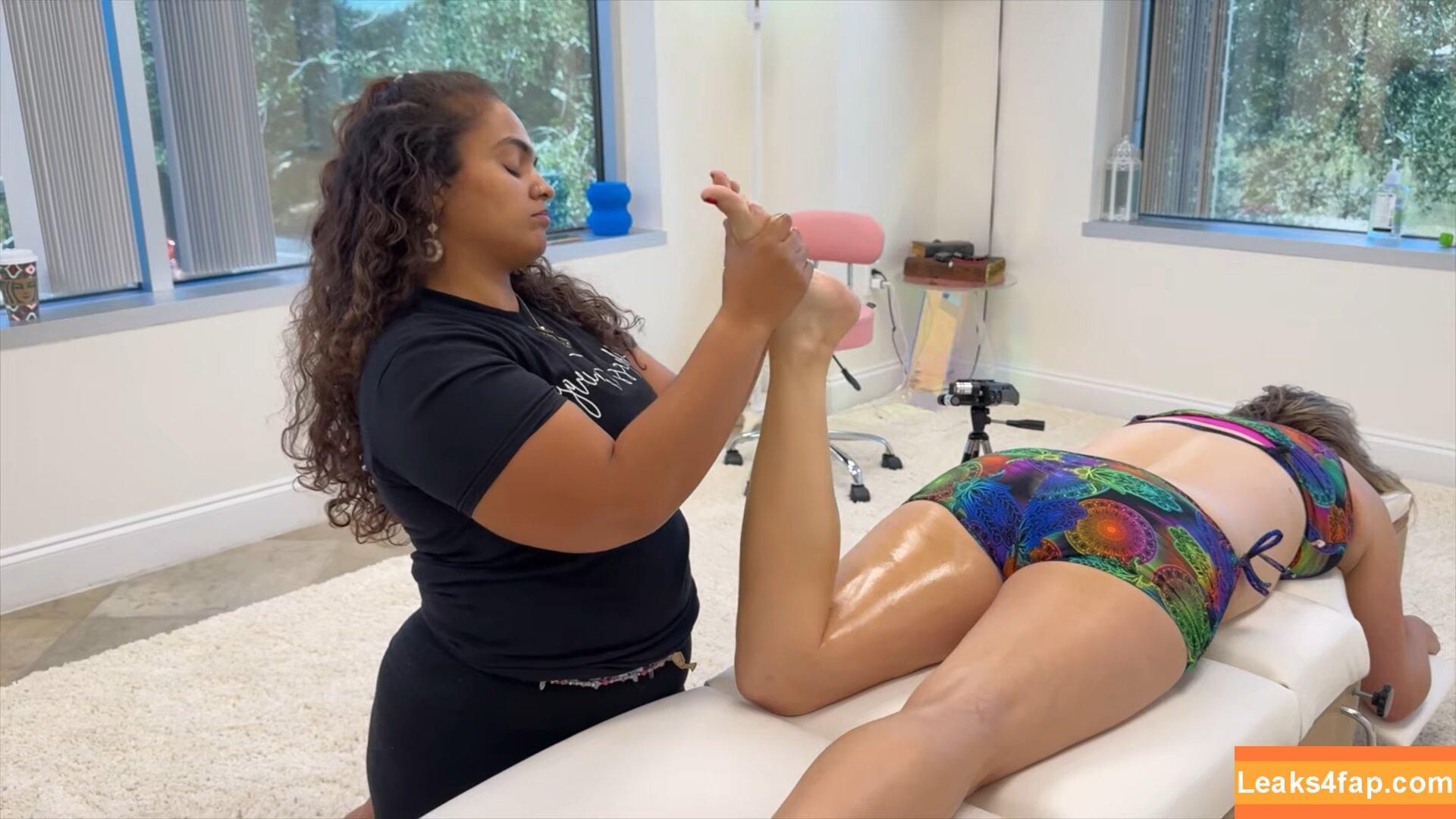 Mondragon Chiropractic / Brenda Mondragon / chiro_dragon leaked photo photo #0135