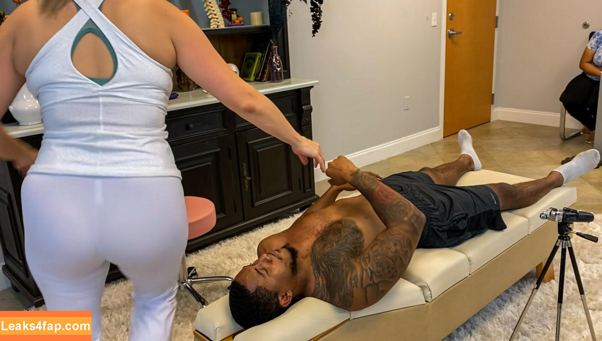 Mondragon Chiropractic / Brenda Mondragon / chiro_dragon leaked photo photo #0177