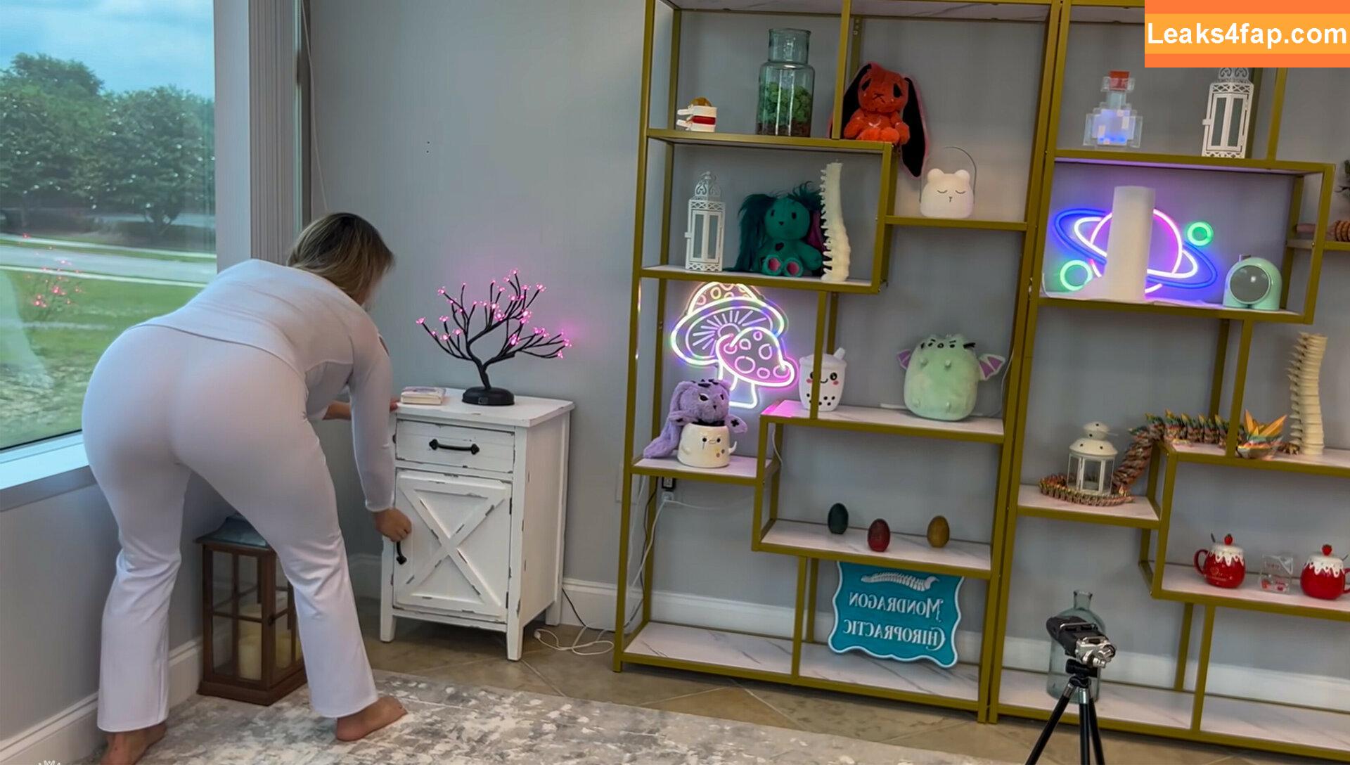 Mondragon Chiropractic / Brenda Mondragon / chiro_dragon leaked photo photo #0178