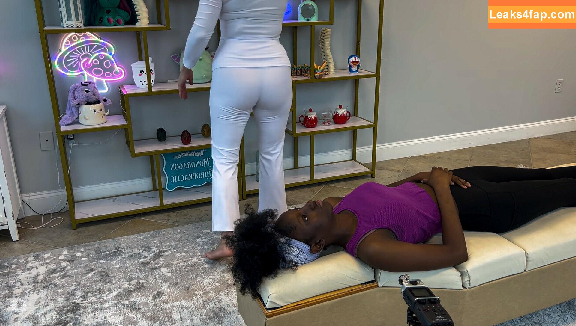 Mondragon Chiropractic / Brenda Mondragon / chiro_dragon leaked photo photo #0181