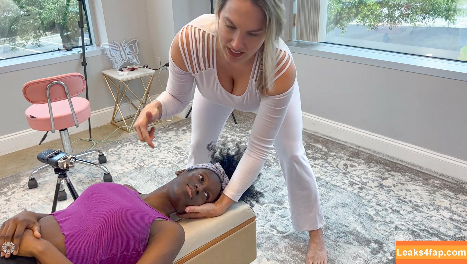 Mondragon Chiropractic / Brenda Mondragon / chiro_dragon leaked photo photo #0183