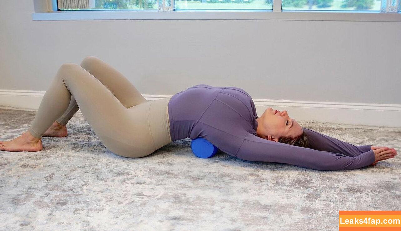 Mondragon Chiropractic / Brenda Mondragon / chiro_dragon leaked photo photo #0292