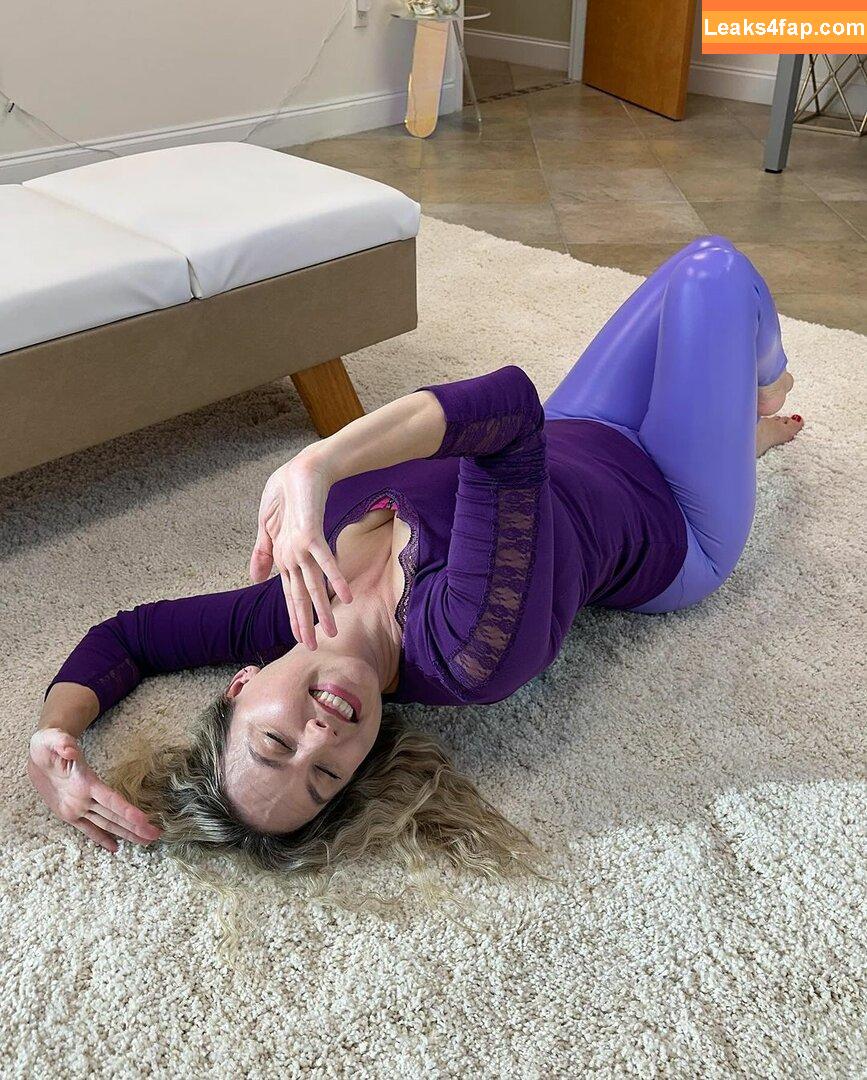 Mondragon Chiropractic / Brenda Mondragon / chiro_dragon leaked photo photo #0293