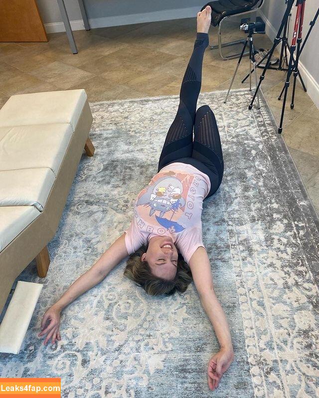 Mondragon Chiropractic / Brenda Mondragon / chiro_dragon слитое фото фото #0299