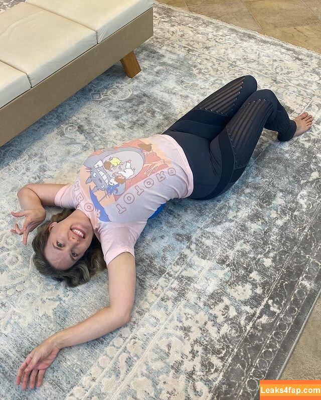 Mondragon Chiropractic / Brenda Mondragon / chiro_dragon слитое фото фото #0300