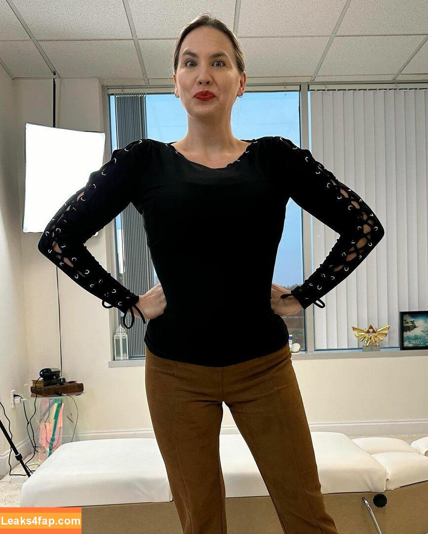 Mondragon Chiropractic / Brenda Mondragon / chiro_dragon слитое фото фото #0301