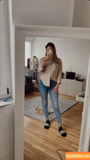 Mone Mahoni photo #0115