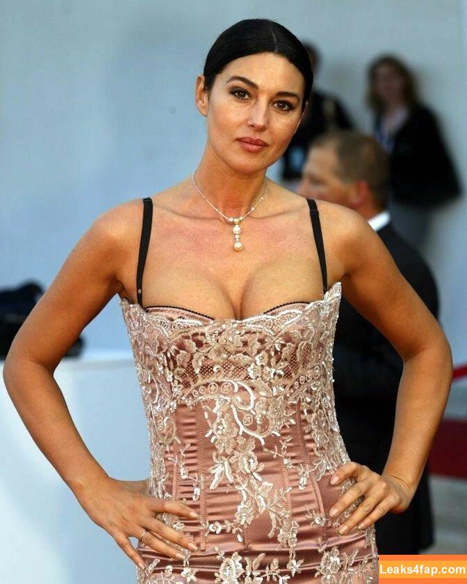 Monica Bellucci / aMonicaBellucci / bellucciginebra / monicabellucciofficiel leaked photo photo #0054