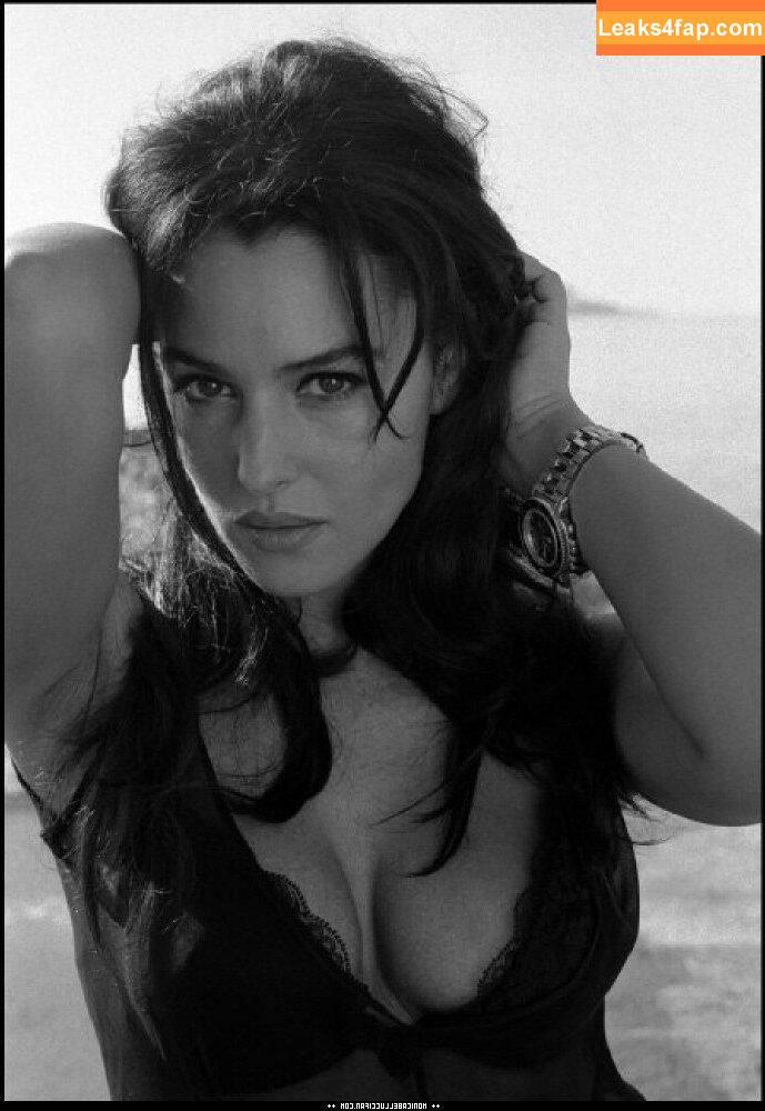 Monica Bellucci / aMonicaBellucci / bellucciginebra / monicabellucciofficiel leaked photo photo #0081