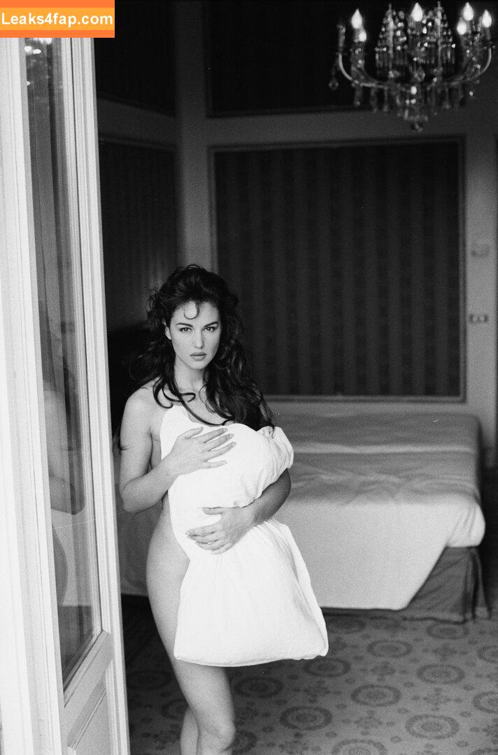Monica Bellucci / aMonicaBellucci / bellucciginebra / monicabellucciofficiel leaked photo photo #0117