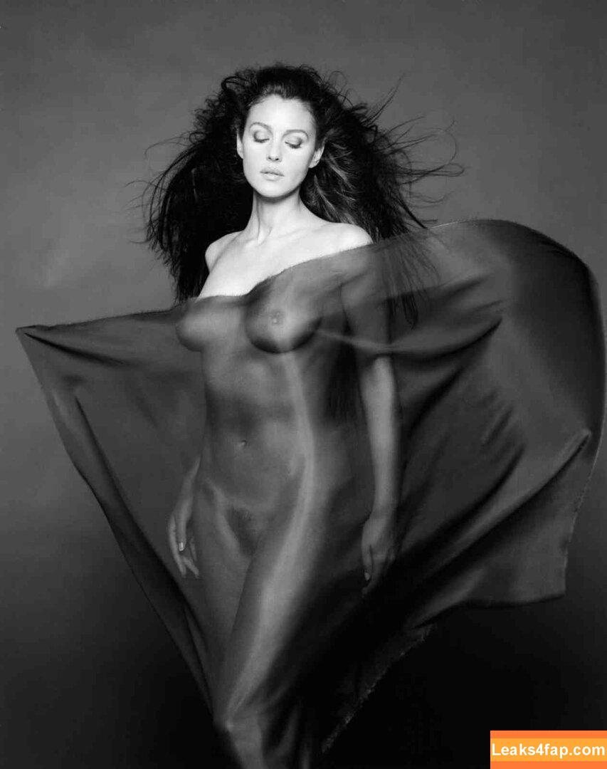 Monica Bellucci / aMonicaBellucci / bellucciginebra / monicabellucciofficiel leaked photo photo #0191