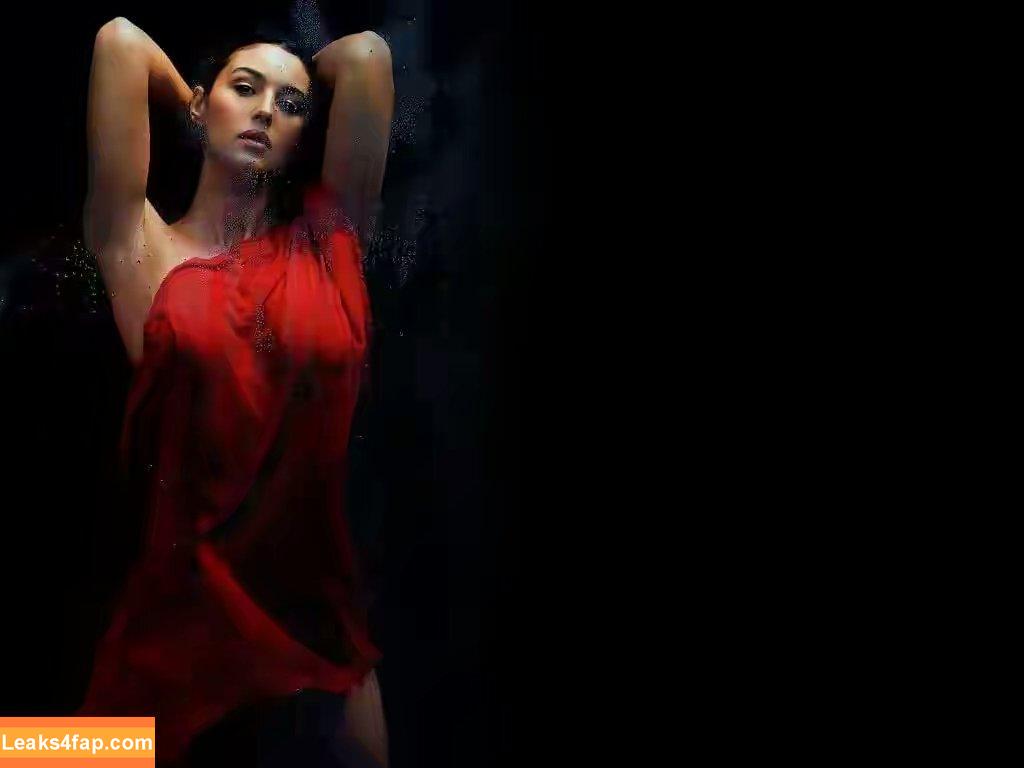 Monica Bellucci / aMonicaBellucci / bellucciginebra / monicabellucciofficiel leaked photo photo #0209