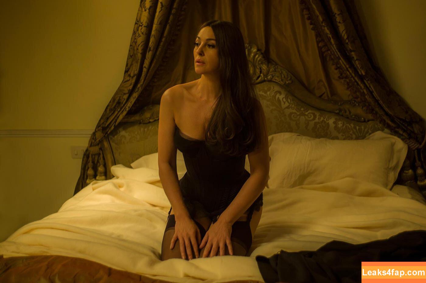 Monica Bellucci / aMonicaBellucci / bellucciginebra / monicabellucciofficiel leaked photo photo #0215