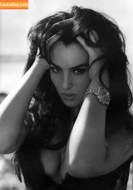 Monica Bellucci / aMonicaBellucci / bellucciginebra / monicabellucciofficiel слитое фото фото #0229