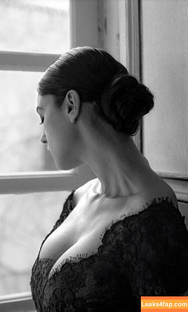 Monica Bellucci / aMonicaBellucci / bellucciginebra / monicabellucciofficiel leaked photo photo #0232