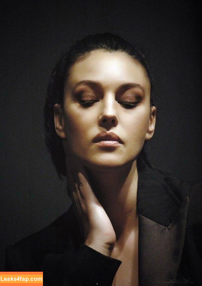 Monica Bellucci / aMonicaBellucci / bellucciginebra / monicabellucciofficiel leaked photo photo #0237