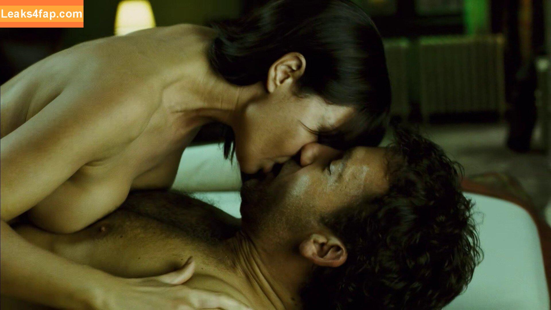 Monica Bellucci / aMonicaBellucci / bellucciginebra / monicabellucciofficiel leaked photo photo #0324