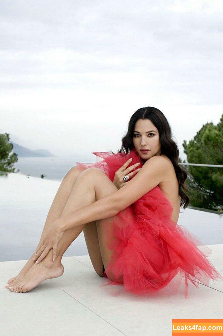 Monica Bellucci / aMonicaBellucci / bellucciginebra / monicabellucciofficiel leaked photo photo #0457