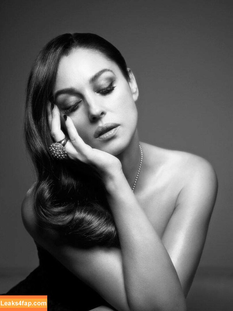 Monica Bellucci / aMonicaBellucci / bellucciginebra / monicabellucciofficiel leaked photo photo #0646